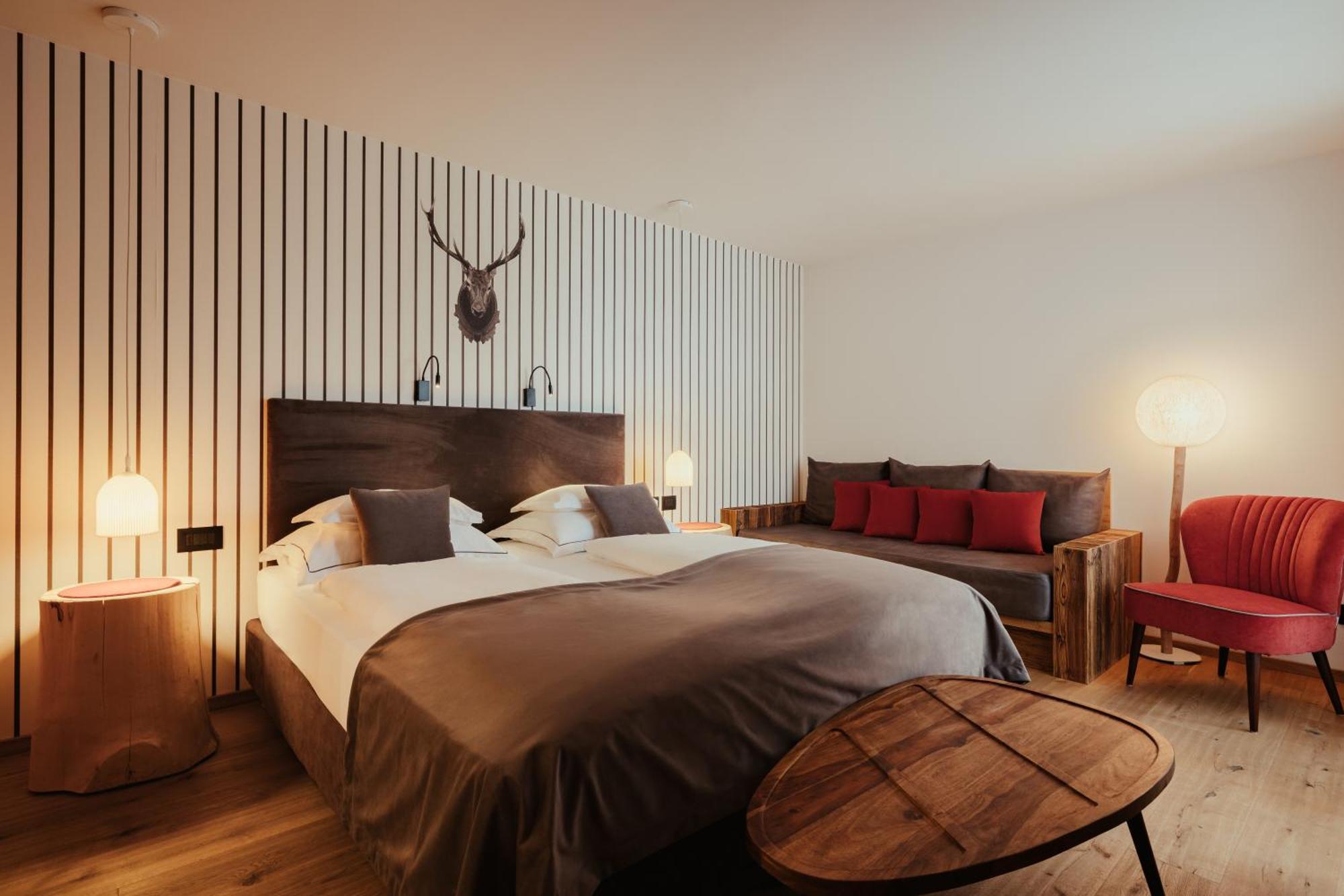 Villa Flora Mountain Lodges San Cassiano  Exterior photo